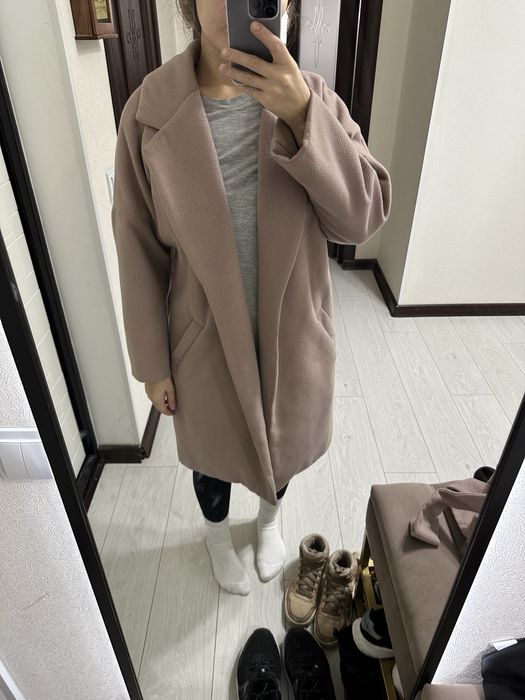 Продам пальто Lichi