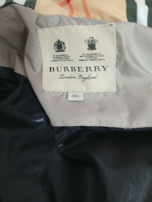 Продам жилетку Burberry