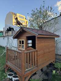 Дървена детска къщичка