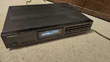 Radio / tuner Pioneer F-656 AM / FM digital synthesizer, Japan.