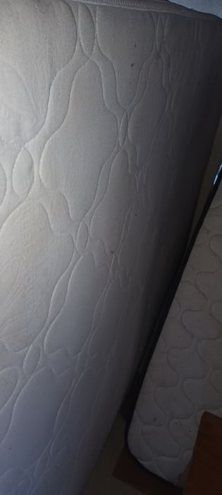 Ocazie !!! Vand 2 Saltele Relaxa pe arcuri , la 400 de lei neg buc.