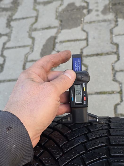 235 55 18 Bridgestone