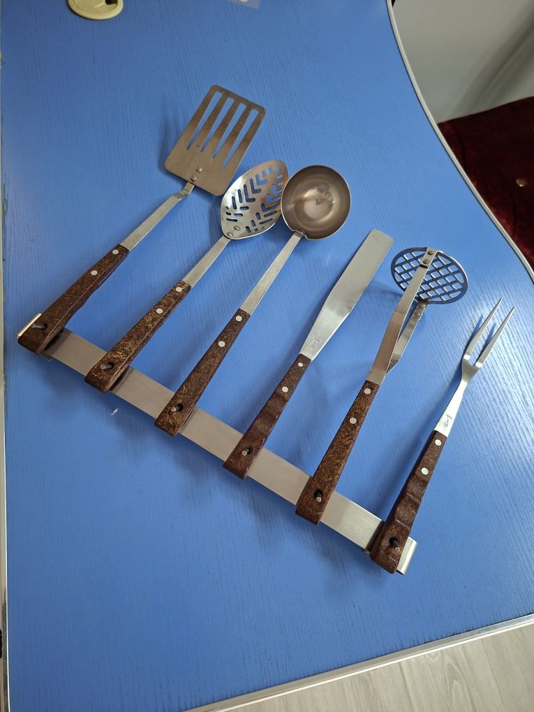 Продаётся кухонный набор