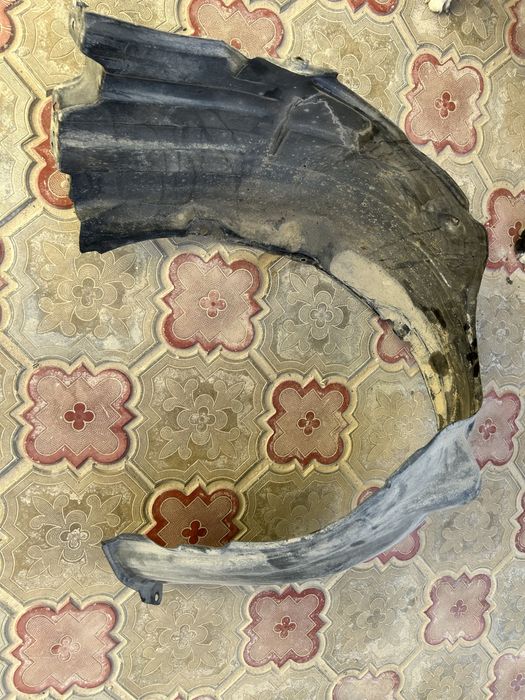 Камри 50 SE подкрылок левый (оригинал)