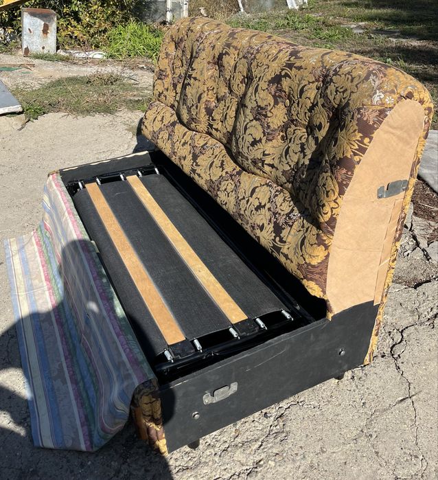 Продам диван уголок,кресло комплект