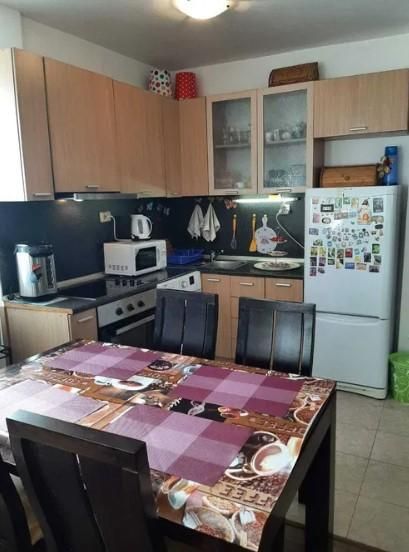 Дава се под наем Къща в Бургас, Сарафово - 100 кв.м за 408 € - Снимка #1