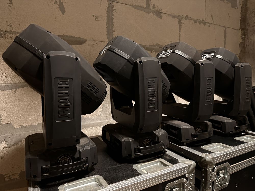 Продавам 4 бр. Chauvet Intimidator Hybrid 140sr + 2 бр. кейсове.