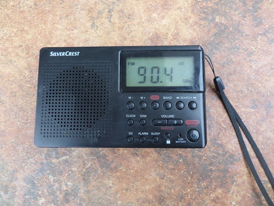 Radio multibanda portabil 8 lungimi unda, casa ,peste,gradina