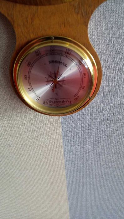 Метеорологична станция Термометър,Кварцов Часовник,Влагомер отГермания