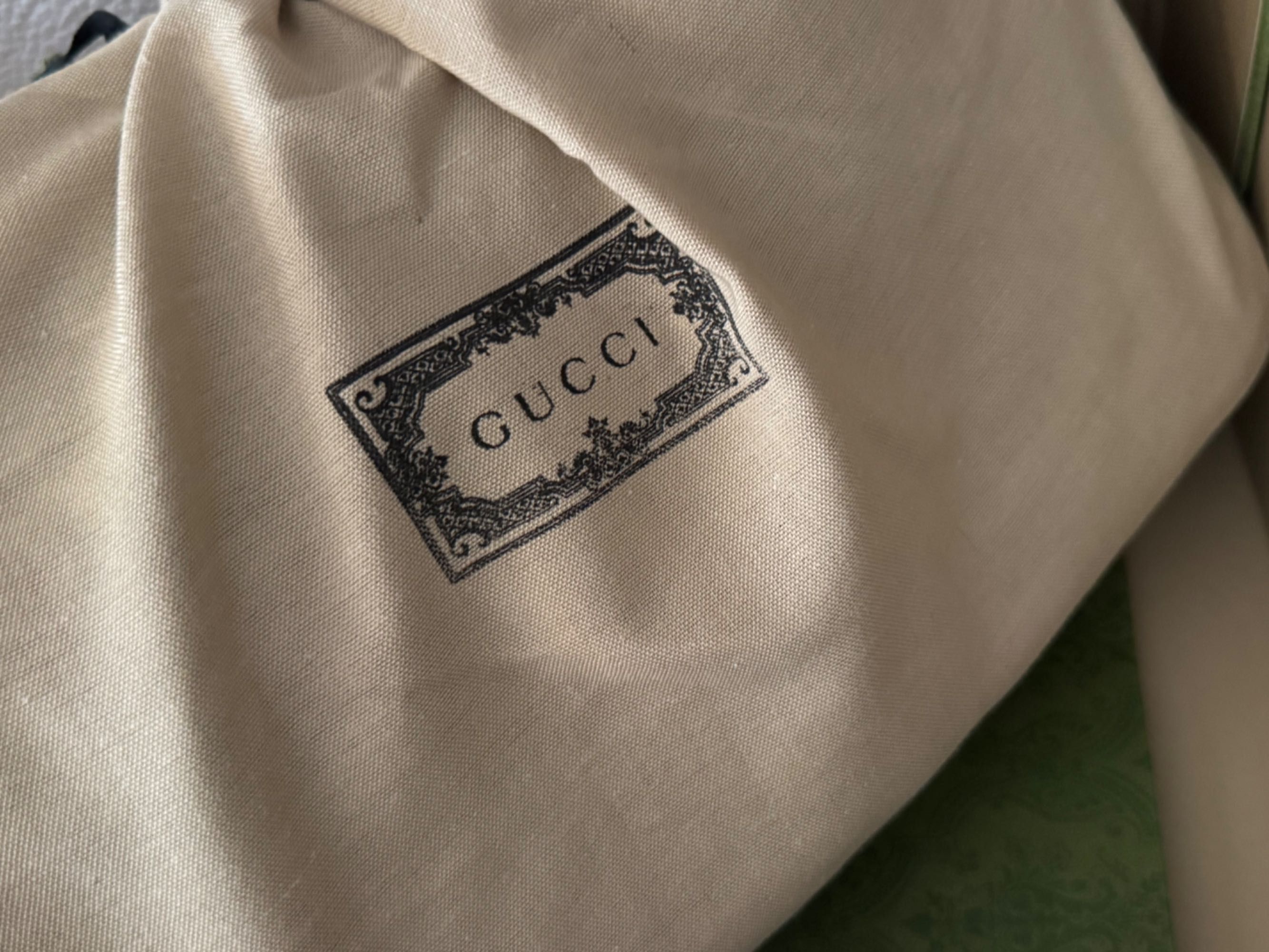 Чанта естествена кожа Gucci