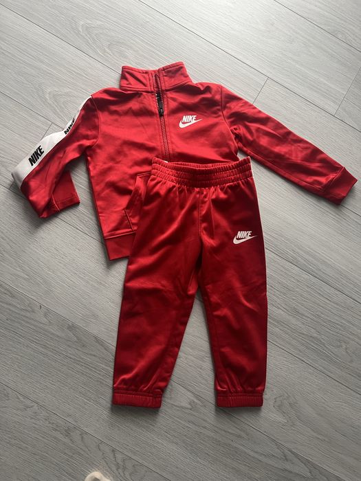 Trening adidas si nike