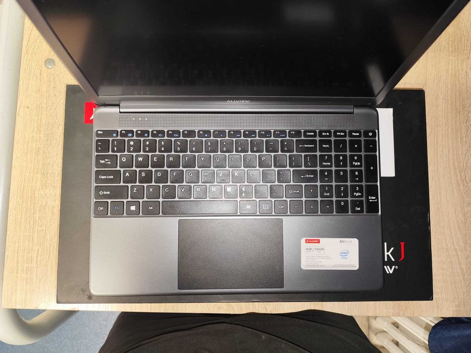 Laptop Ca nou! – Allbook Allview J Series 8Gb RAM 256Gb SSD