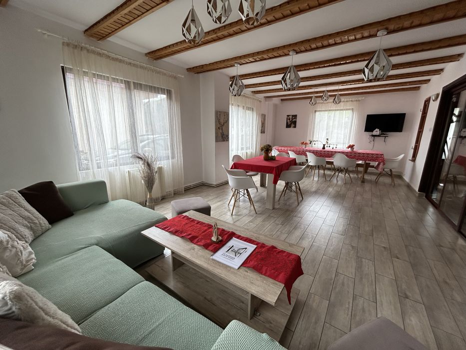 Vând colțar și canapea