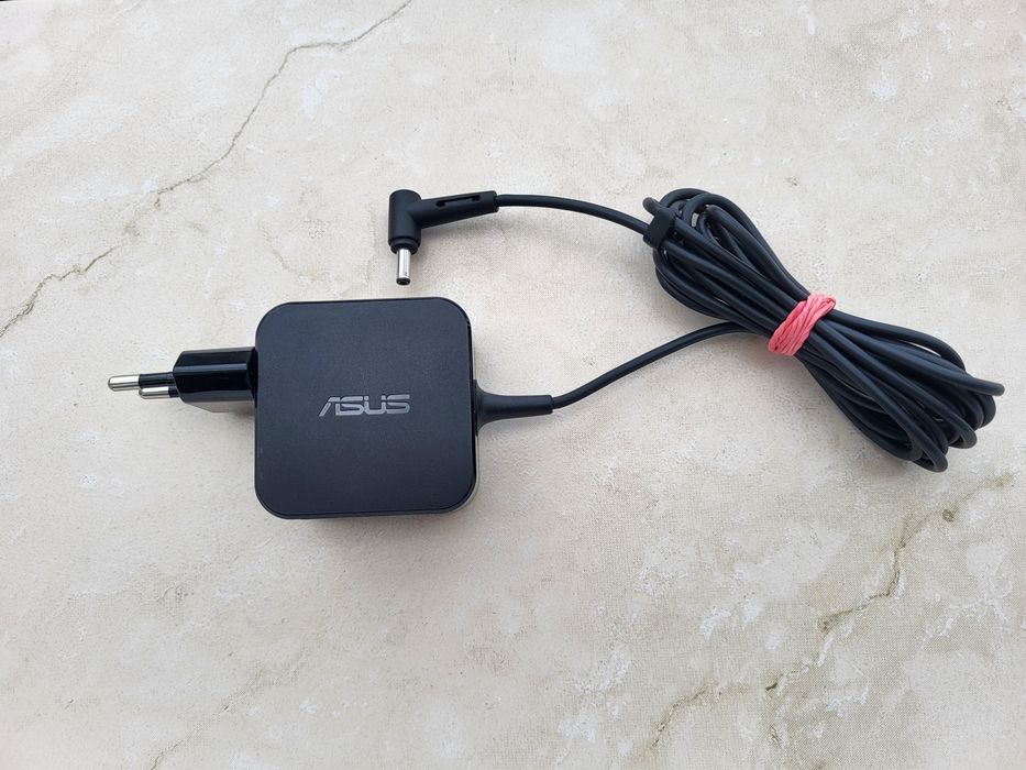 Incarcator laptop Asus 19V  1,75A 33W mufa subtire 4,0x1,35mm