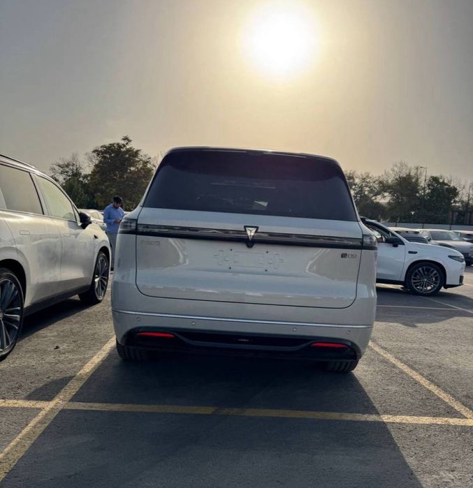 Changan depal S09 silver plus