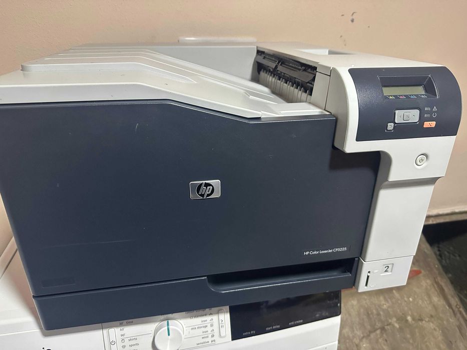 HP A3 Color LaserJet Professional Imprimantă CP5225