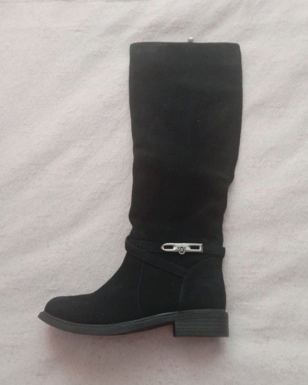 Сапоги новые зимние из натуральной замши  р 40-41