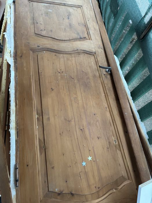 Продается входная дверь