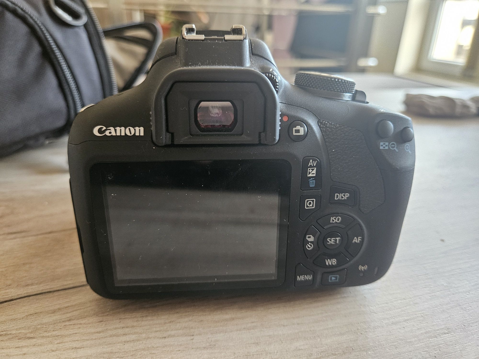 Canon EOS2000D DSLR