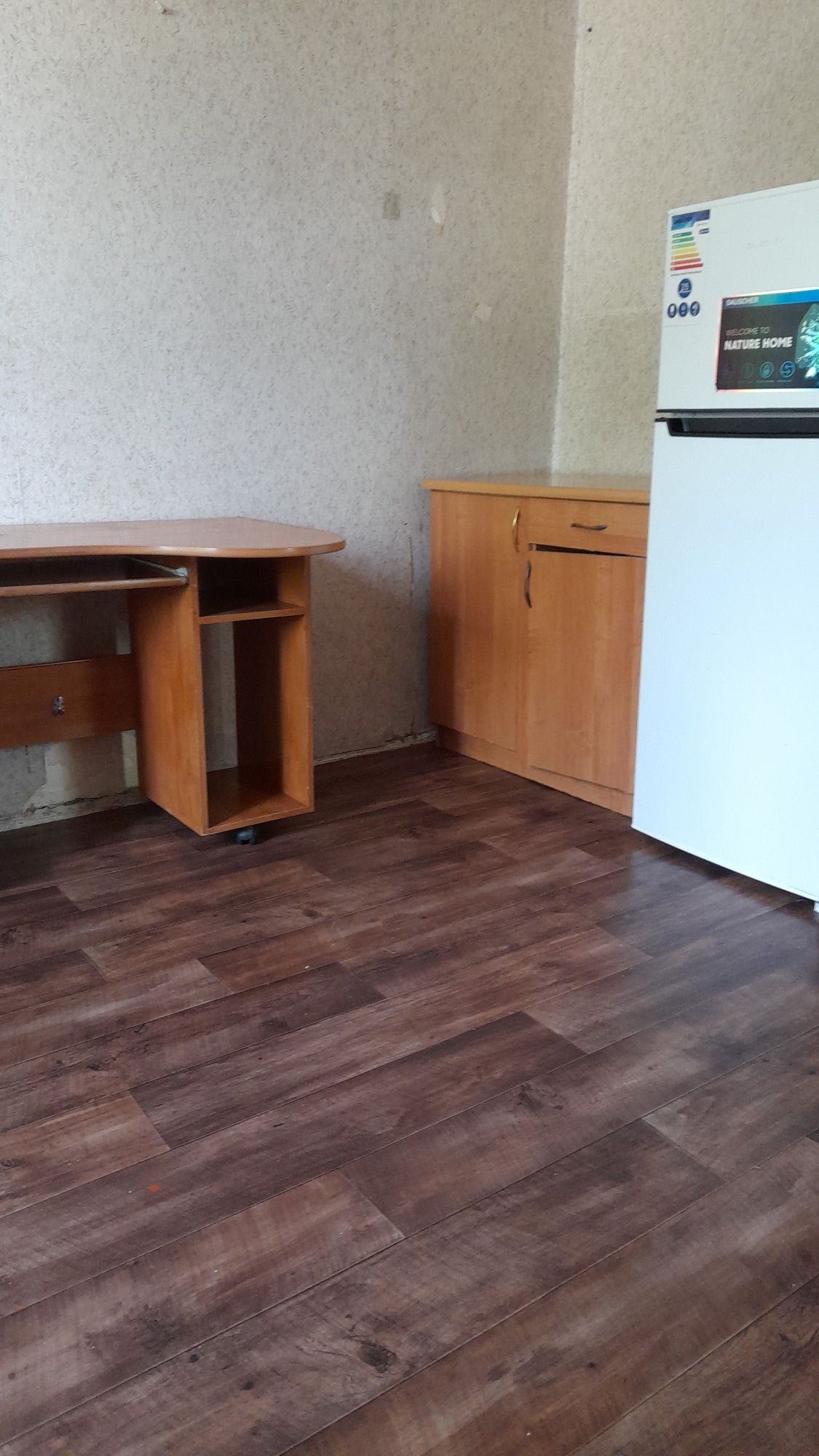 Продам в Алматы 2 комнатную приватизирована обшежитие,читать вниматель