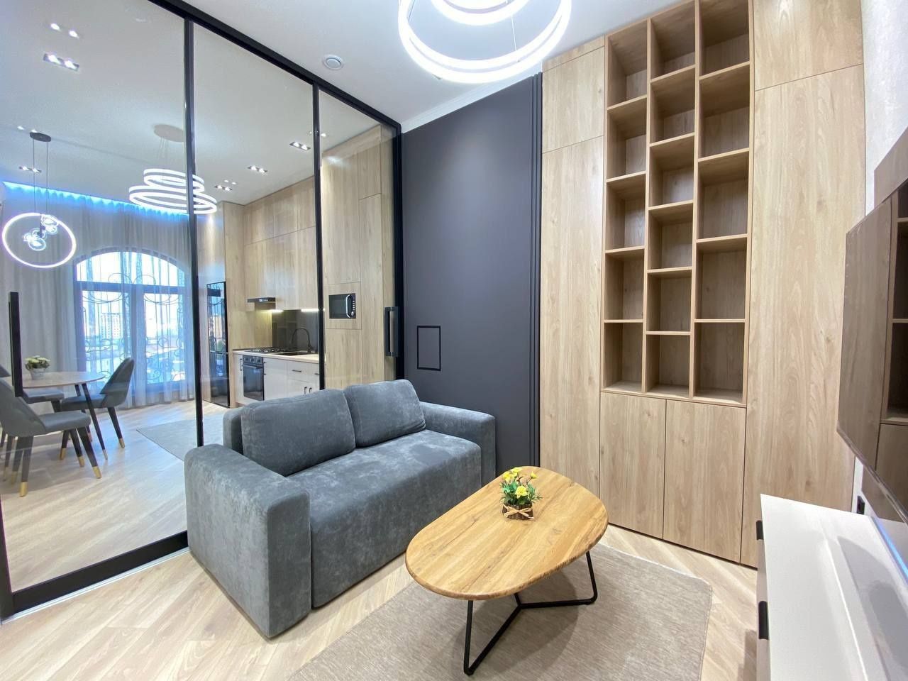 Продается 2х ком квартира, ЖК Royal House,  ор-р: кафе Фрегат, 44 м²