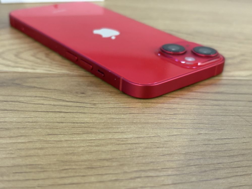 Бартер нов iPhone 14 128gb червен  99%