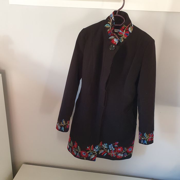 Palton dama mărime 40!