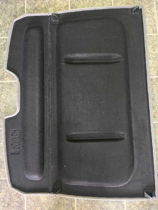 Оригинална кора на багажник VW Caddy 2K