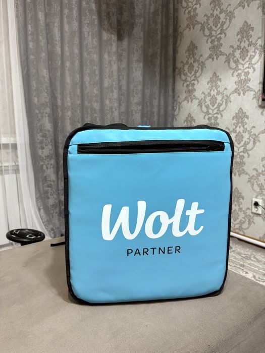 Продам сумку Wolt