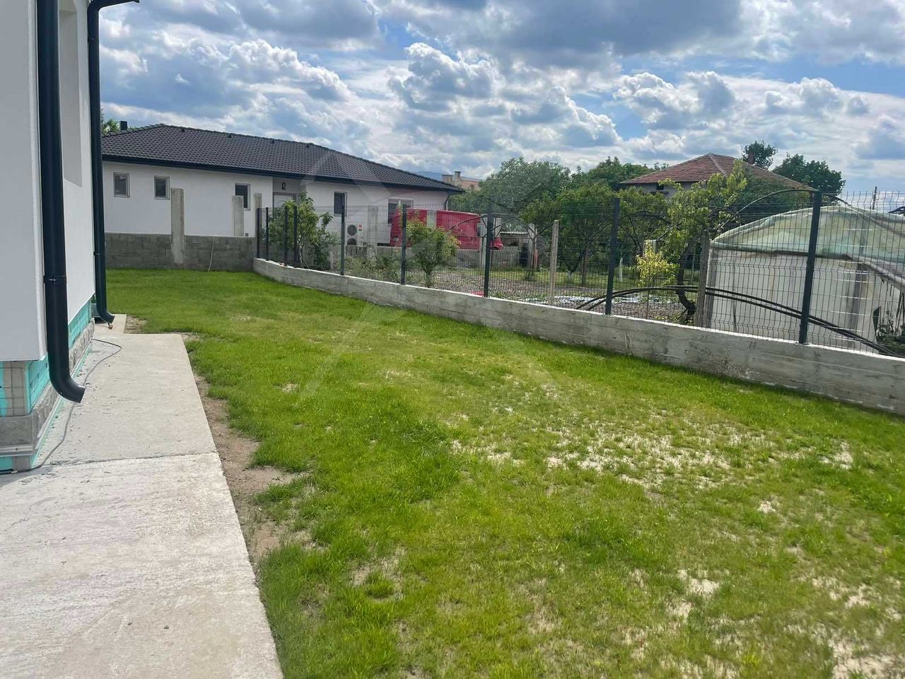 Продава се Къща в с. Крумово, Област Пловдив - 500 кв.м за 530 €/кв.м - Снимка #4
