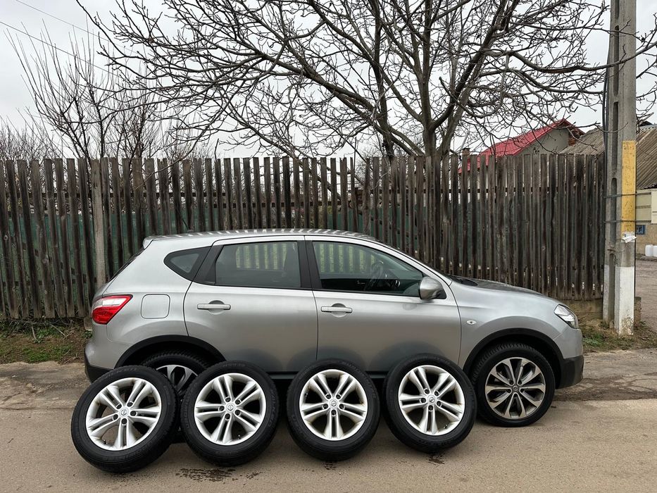 Nissan Qashqai an 2013 pe Acte/1.6Dci-131cp/Navi Mare/Climă/Impecabil!