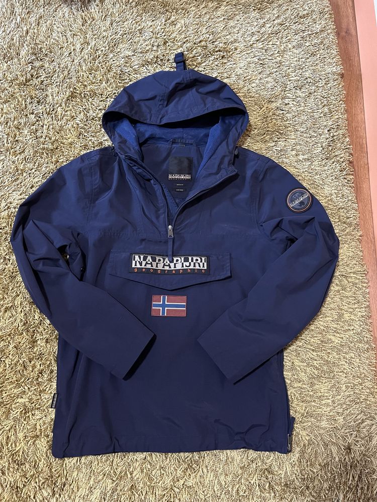 Napapijri ветровка размер М