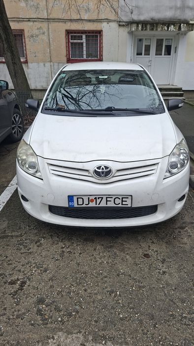 Toyota Auris 2011