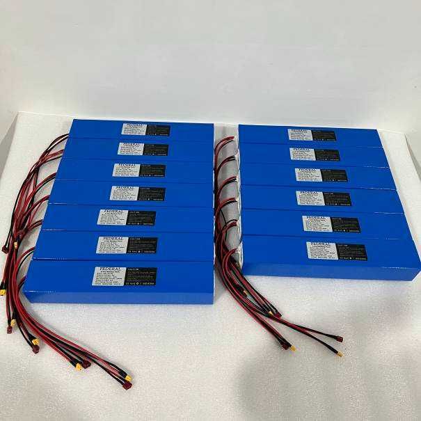 acumulator  scuter Baterie trotineta 60v 12Ah tip de podea in cutie