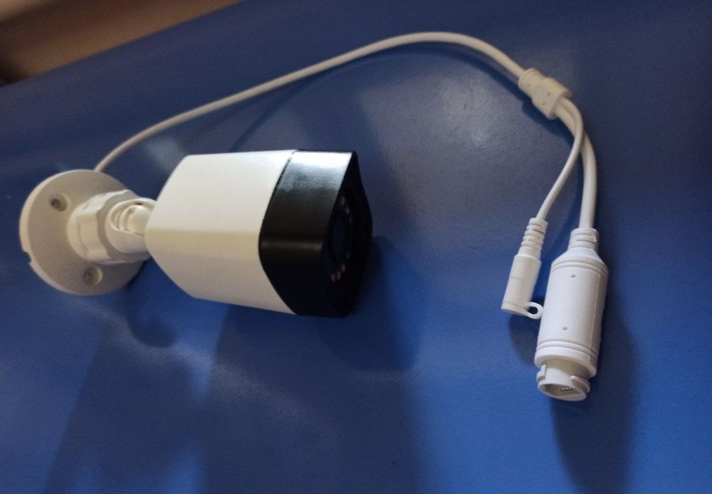 Камеры видеонаблюдения.