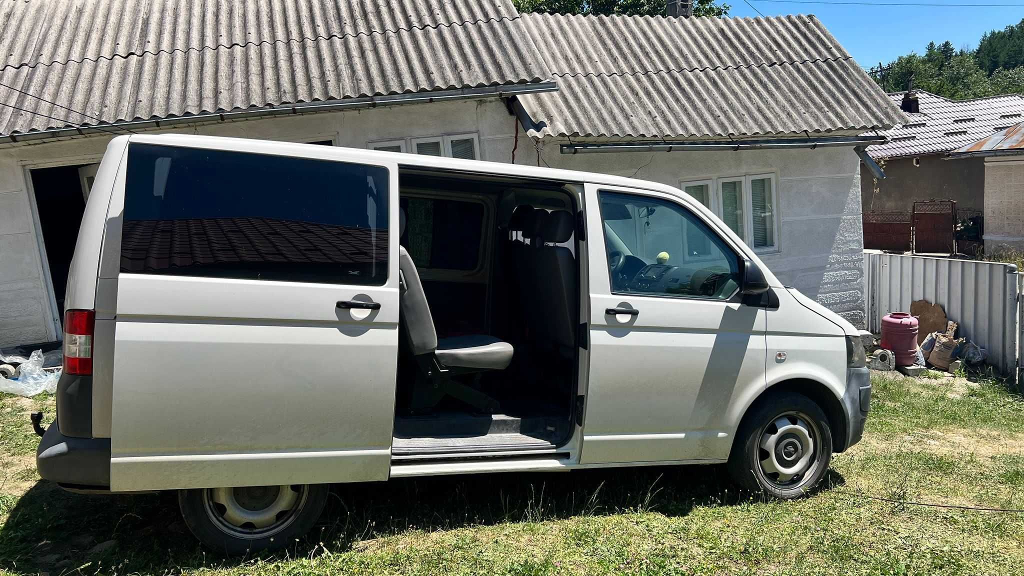 Volkswagen t5 2010 2.0 tdi 8+1
