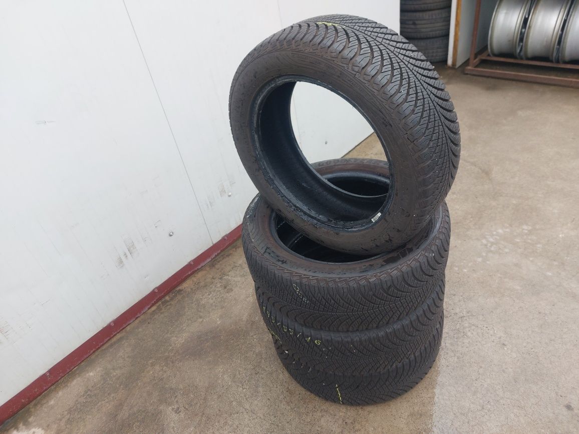 125 lei bucata! Set anvelope ALLSEASONS 195 55 16 Goodyear! 7 mm