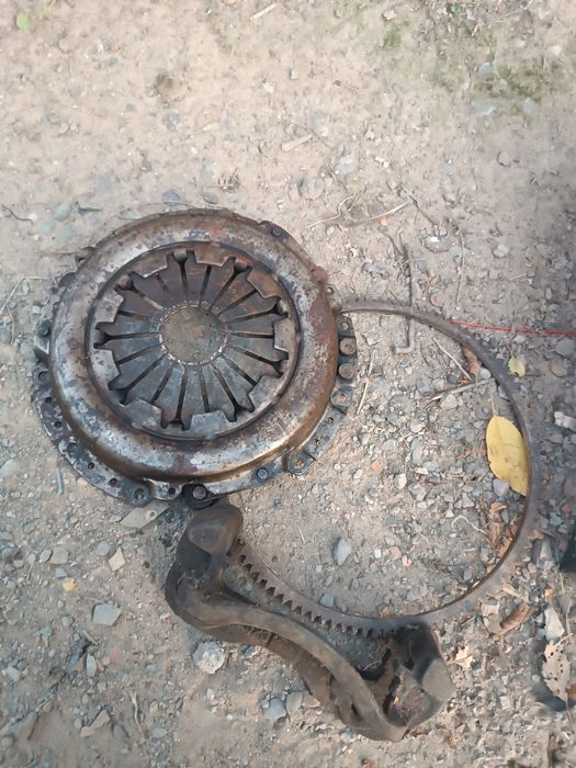 Продам корзину галант 1991