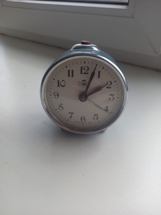 Продам часи рабочем состонии