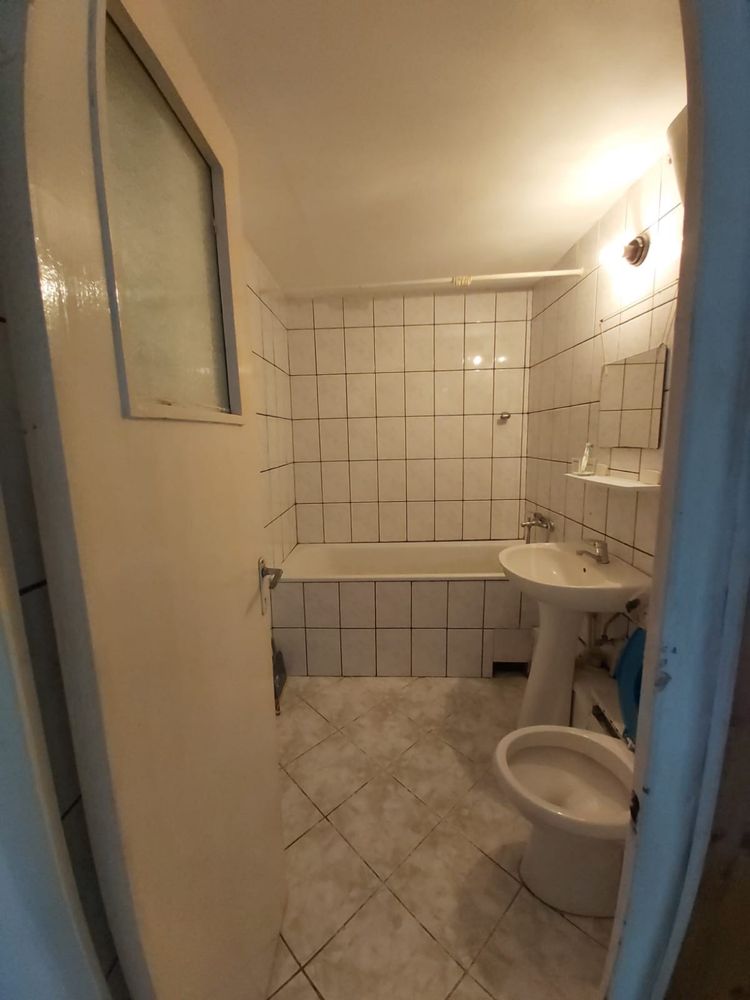 Inchiriez apartament 2 camere, etaj 1