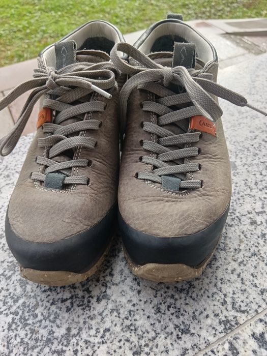 Pantofi outdoor AKU originali – piele, foarte comozi, stare excelentă