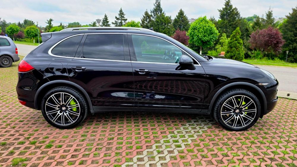 • Inchirieri Auto Premium • Rent A Car / Porsche Cayenne / Brb Rental