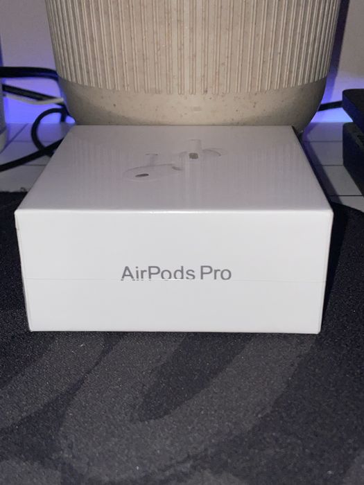 AirPods Pro 2 не отваряни!!!