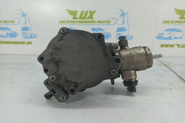 Pompa vacuum 06j145100c 2.0 tfsi CDNB Volkswagen VW Passat B6 seria