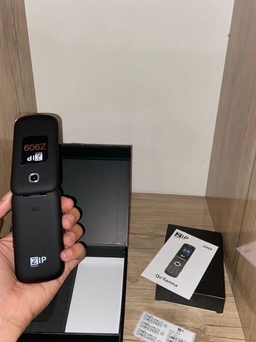 лигушка ZIP 909, 2 sim