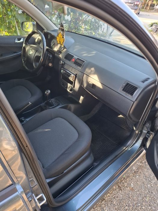 Skoda Fabia/Motor 1.2 Benzină/An 2007