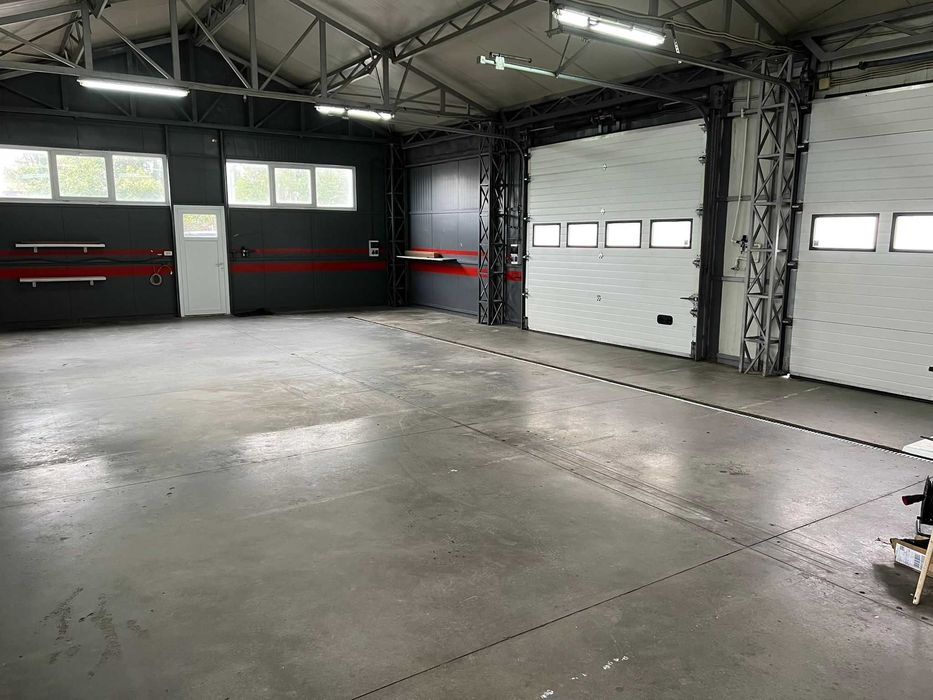 Proprietar inchiriez hala  in Alba Iulia, suprafata 220 mp