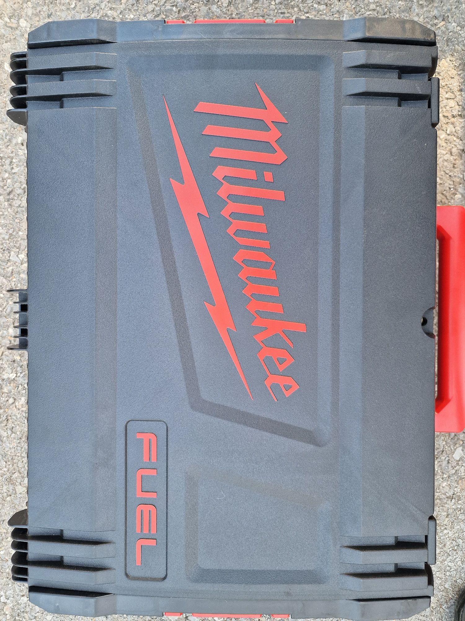 Ударен винтоверт Milwaukee M18