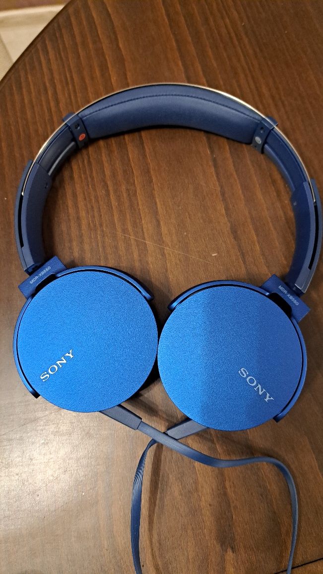 Слушалки SONY MDR-XB550AP