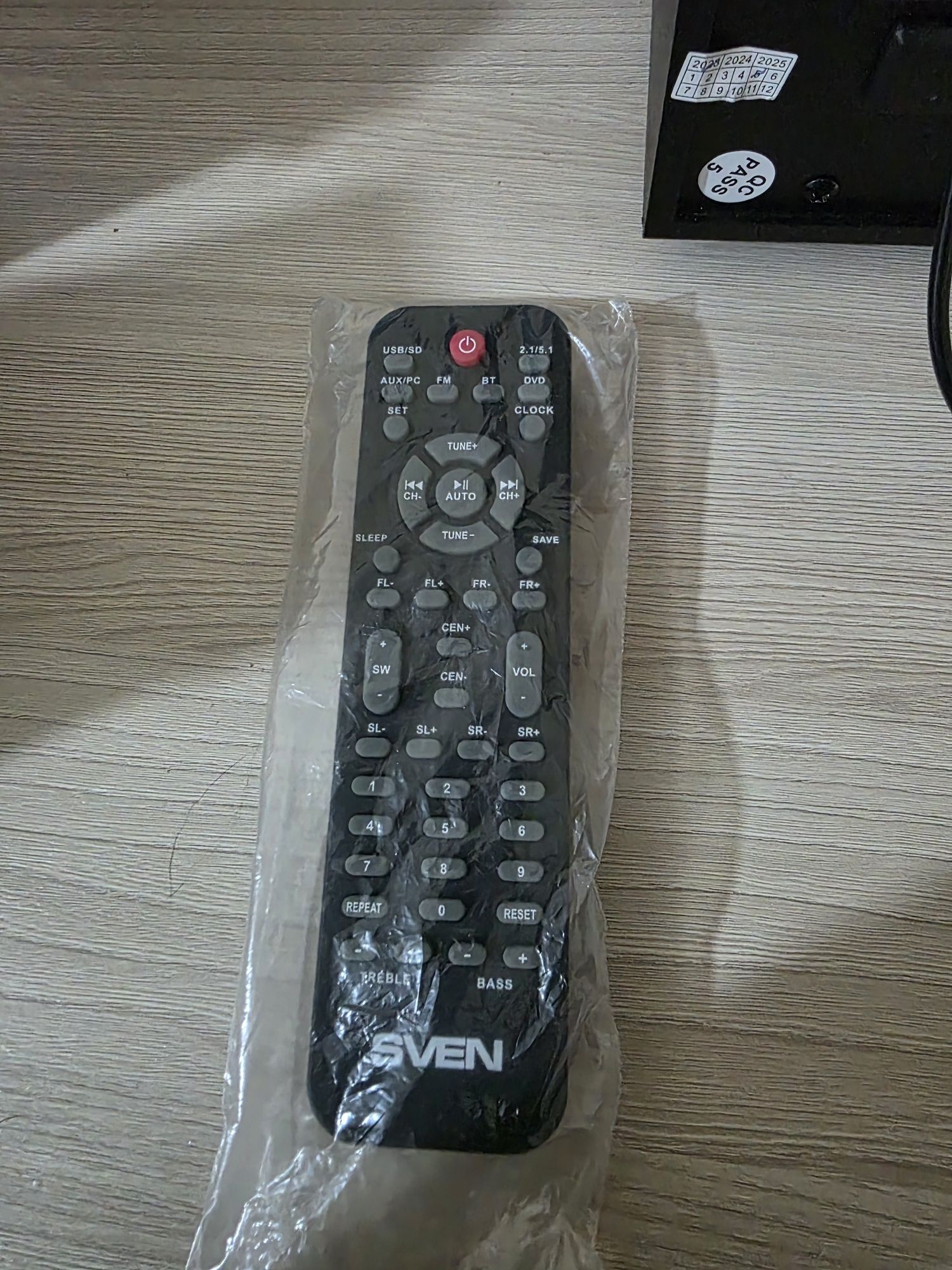 Sven HT-201 5.1 Radio Bluetooth AUX USB SD card новый